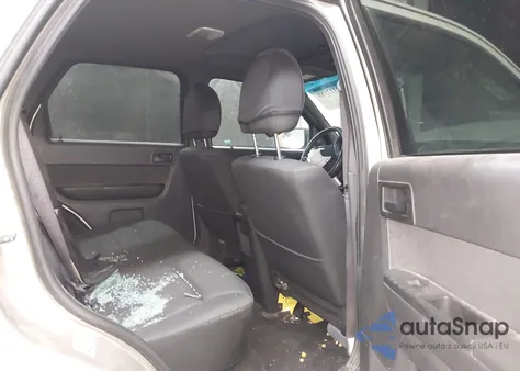 2011 Ford Escape Xlt from USA, damaged, VIN 1FMCU9DG0BKB72819